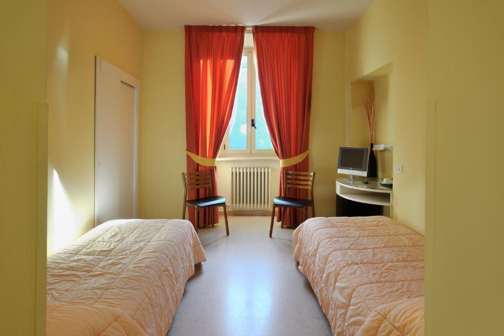 Hotel Eden Перуджа Экстерьер фото